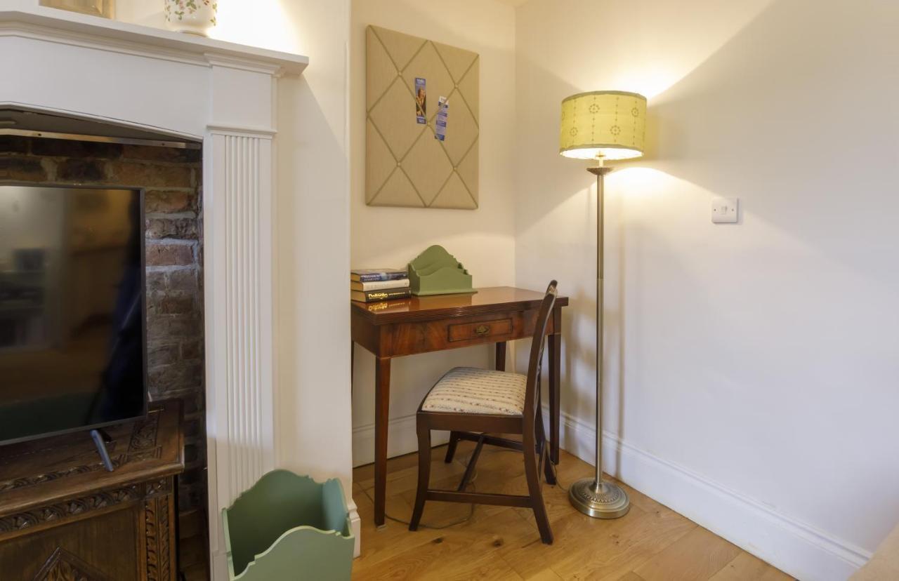 The Garden Square - Unique Luxury Apartment In Historic Garden Square - Ideal For 2 People York Eksteriør bilde