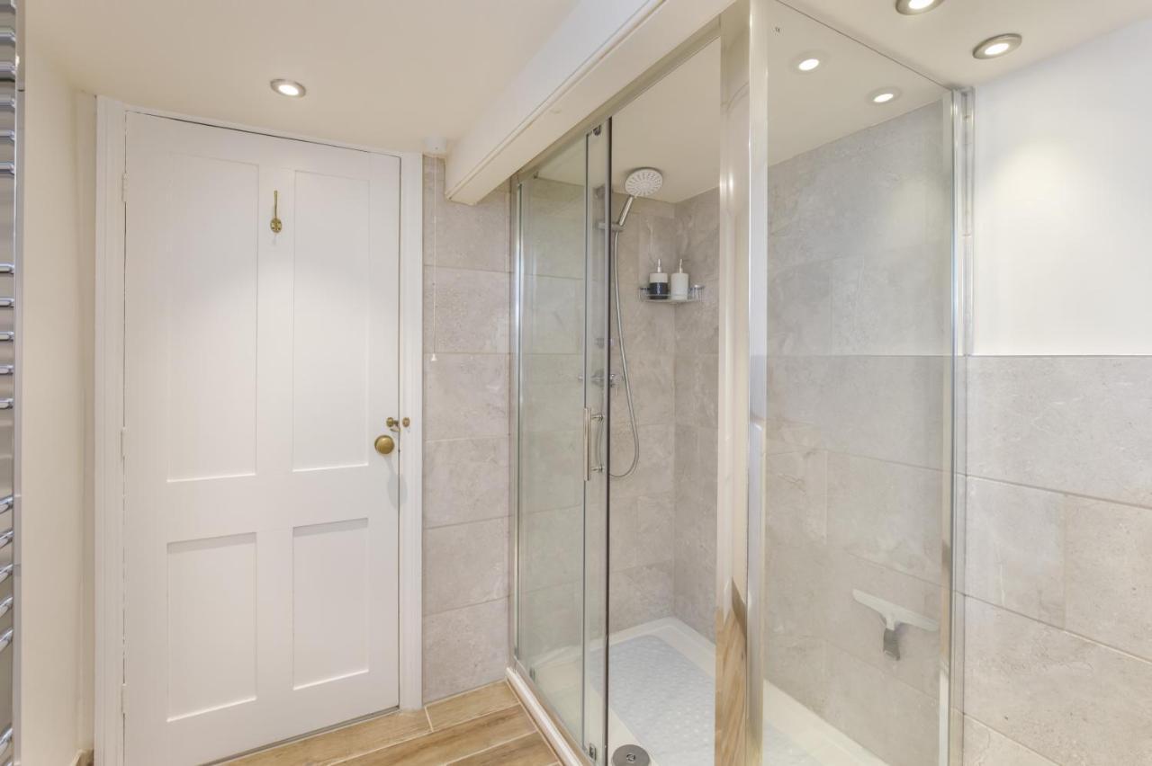 The Garden Square - Unique Luxury Apartment In Historic Garden Square - Ideal For 2 People York Eksteriør bilde