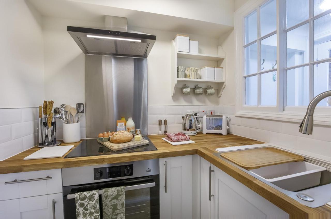 The Garden Square - Unique Luxury Apartment In Historic Garden Square - Ideal For 2 People York Eksteriør bilde